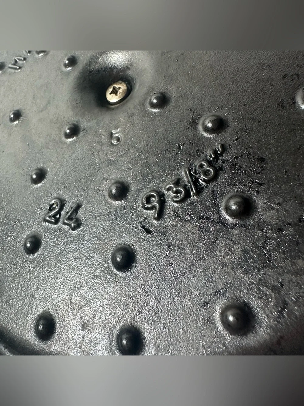 Staub La Cocotte N 24 4qt 9.375” Cast Iron Dutch Oven Pot & Lid Black France